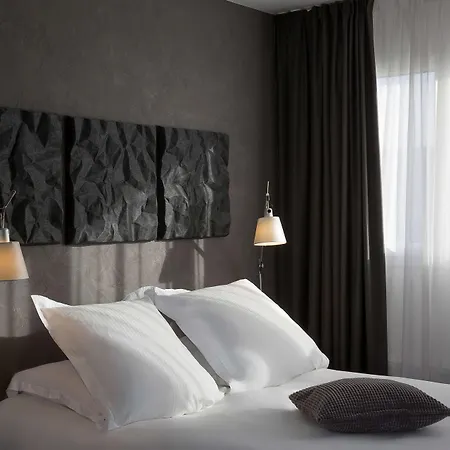 Litteraire Alexandre Vialatte, Bw Signature Collection Hotel